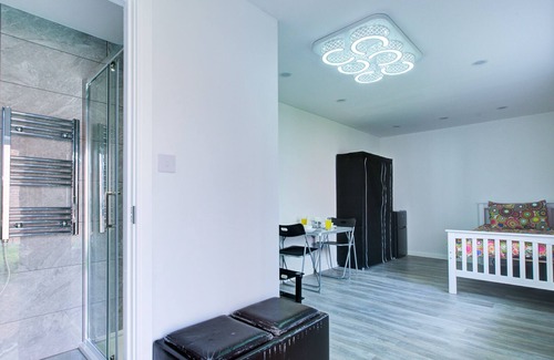 Chelmsford Apartment | Adorable Apartment Located Near Hospital