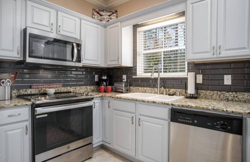 Gulf Shores House | Adorable Bay John 2 Cottage-pet friendly