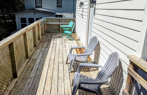 Riverland Terrace Apartment | Adorable Studio Apartment with Patio