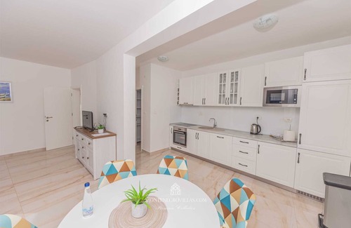 Pricelje Villa | Adriatic Pearl 3 Bedrooms