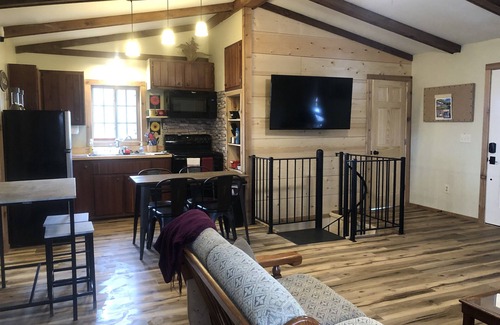 Deer Cabin | Adventure Awaits at the Deer Trails Cabin!