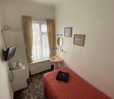Cleethorpes House | Affordable and Comfortable Guest House by Sea