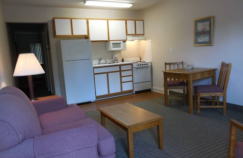 South Salisbury Hotel | Affordable Suites Salisbury