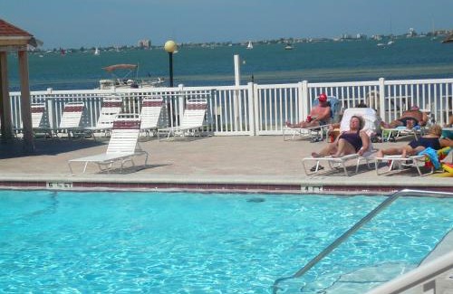 Bayview House | Affordable Two Bedroom Tropical Condo - Private Beach, Pools, Hot Tub