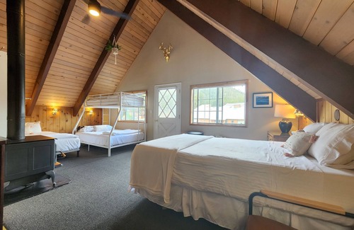 Mammoth Lakes Bed & Breakfast | Aframe Family Suite, Downtown, Free Breakfast