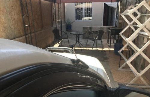 Veintiseis de Octubre House | Agradable casa con garaje