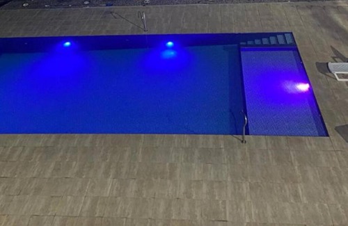 Restrepo House | Agradable y hermosa casa de campo con piscina.