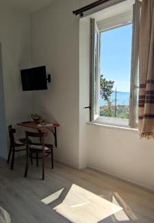 La Spezia House | Agriturismo Belvedere 9