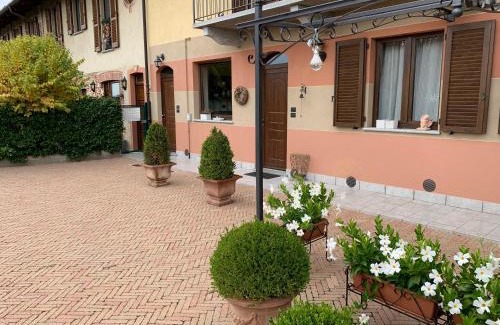 Salmour House | Agriturismo Sarmore