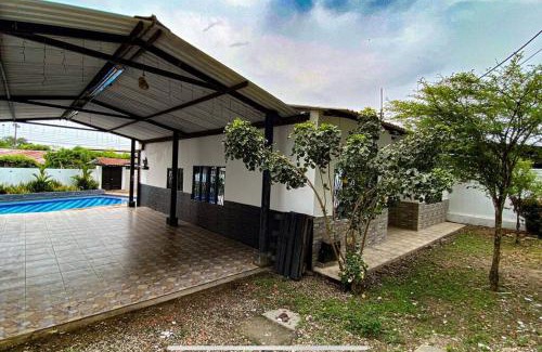 Casanare House | Aguamarina Inn - Casa de descanso con piscina - Tauramena Casanare