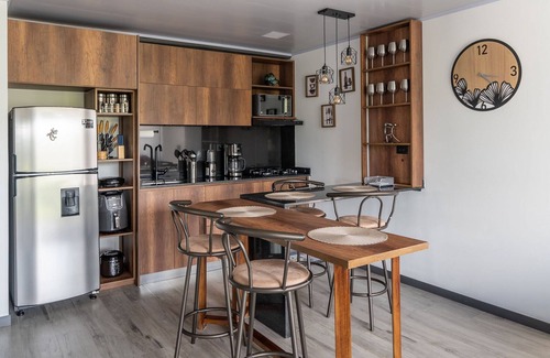 Pereira House | |Ahead| Spacious 3BR close to airport and parking