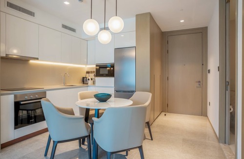 Jadaf Apartment | Ahp II I IIIV - One Bedroom Apartment, Sleeps 2