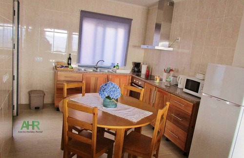 Ponta Delgada Villa | AHR - Villa Maria, enjoy the welfare and breathtaking views to the ocean
