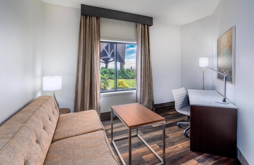 Warm Springs Hotel | Aiden by Best Western Warm Springs Hotel and Event Center