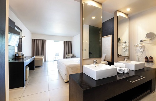 Marmari Hotel | Akti Coast Club