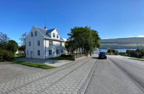 Akureyri Villa | Akureyri Central House