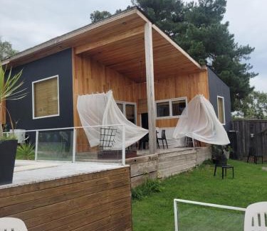 Tandil House | al pie de las sierras en villa del lago