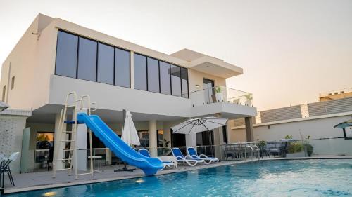 Dhahran Villa | Al Qand Chalet For Families Only
