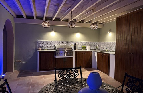 El Dondo Villa | Al Qasr Villa: Infinity pool, Summer Kitchen;1500m2 plot, Fast Wifi, mountains