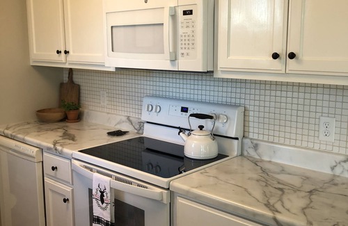 Mentone Cottage | Al's Nest a Quaint 1 Bedroom Cottage in Mentone