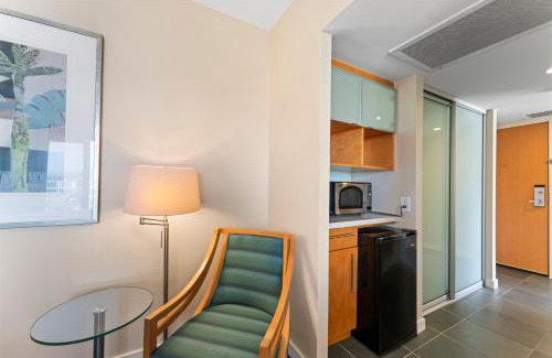 Ala Moana Apartment | Ala Moana Hotel 1 bedroom sleeps 4 with King bed