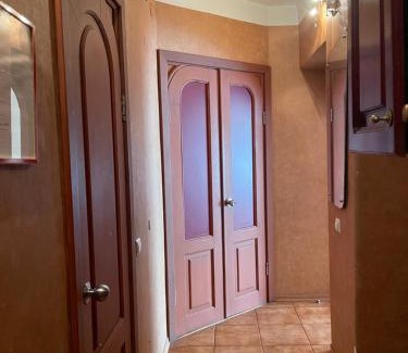 Dniprovs'kyi District Apartment | Alaska