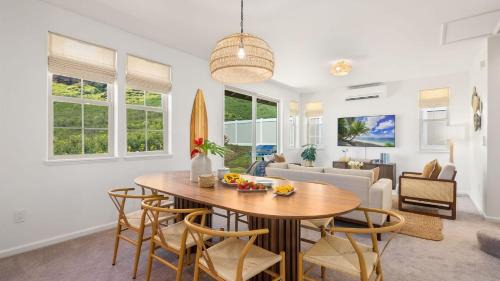 Makaha Valley House | Alaula by AvantStay Gated Security Home w Valley Ocean Views