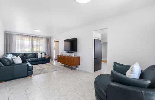 Hayborough House | Albatross-96 Albatross Ave Hayborough - No Linen Included