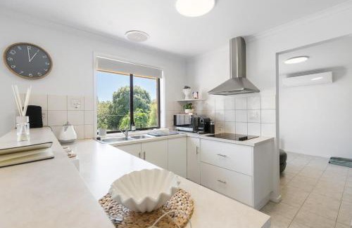 Hayborough House | Albatross-96 Albatross Ave Hayborough - No Linen Included