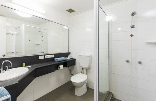 Trunding Hotel | Albatross Bay Resort