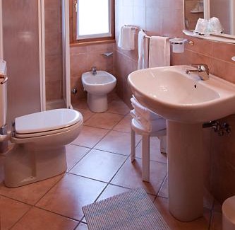 Bossico Hotel | Albergo Milano