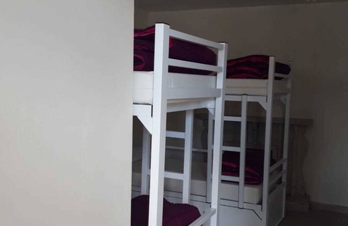 Sandiche Hostel | Albergue La Quintana - Hostel