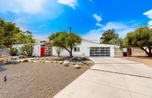 Racquet Club Estates House | Alexander in the Sun Permit# 3875