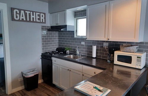 Monticello Hotel | Alexanders Landing