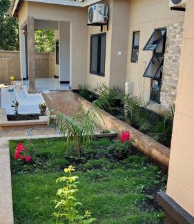 Chipata Bed & Breakfast | Alexandrina's Corner