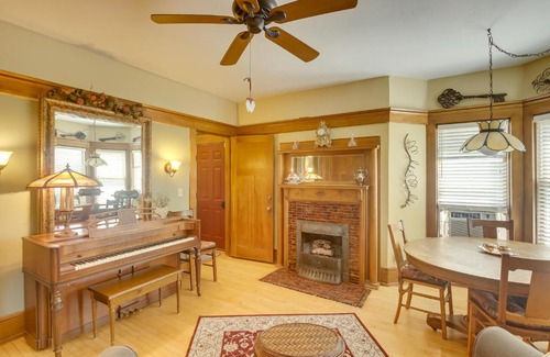 Algoma House | Algoma Victorian - Steps to Lake Michigan!