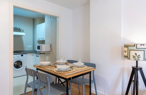 Santa Catalina Apartment | Alhóndiga Primero. 2-bedrooms in the centre