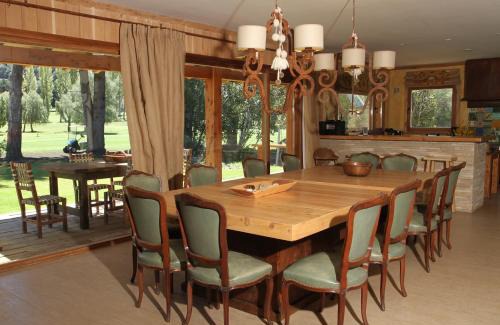 Villa Arelauquen House | Alhue - Casa en el Golf