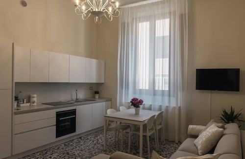 Ravenna Apartment | Alighieri Theatre charming suite