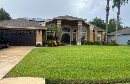 Port Saint Lucie House | All Amenities of home! Centrally located, family friendly & ideal entertaining
