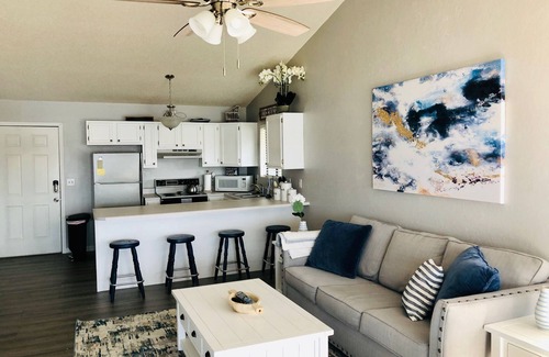 Osage Beach Condo | *ALL IN ONE* FISHING, BOATING, GOLFING, SWIMMING, SHOPPING, RELAXING