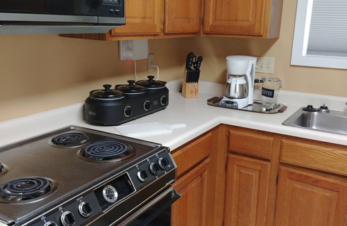 Northlake Condo | All inclusive 3 bedrooms, 2 full baths to accommodate a max of 6 in Anderson. SC