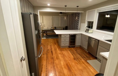 Nice House | ALL INCLUSIVE AMENITIES &TAX.Kayak,SUP,Pedal Boat,PingPong, Pickleball,Movie Nt