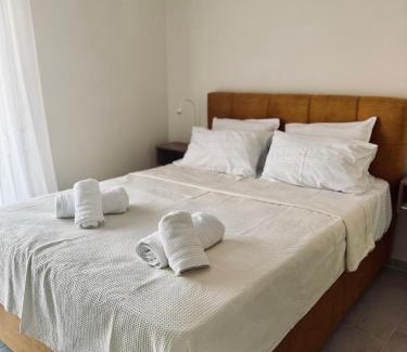 Xanthi Apartment | All Season - Summer Room