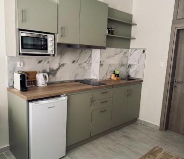 Xanthi Apartment | All Season - Winter Room