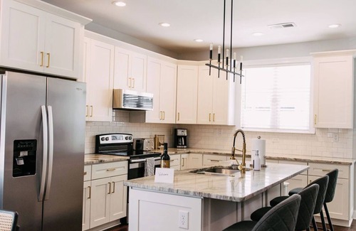 Crosstown House | All Shook Up at Pettigrew Adventures