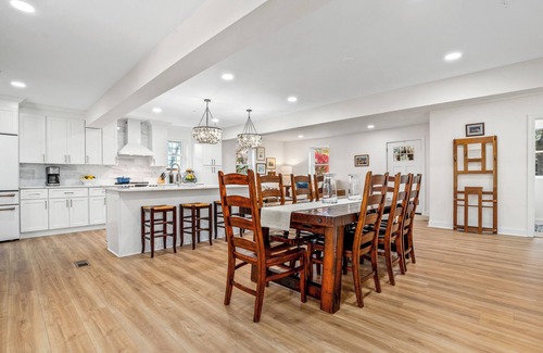 Wardour House | All Star Annapolis Retreat - Walk to Stadium