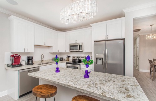 Seventh Ward House | All that NOLA has to offer/Close to it all 3bdrm/3 bath ensuites