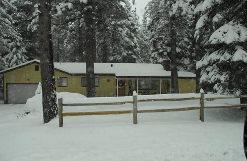 North Upper Truckee Cabin | All The Comfort Of Home Permit Number 0498
