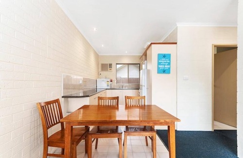 Lakes Entrance Apartment | Allambi Holiday Apartments